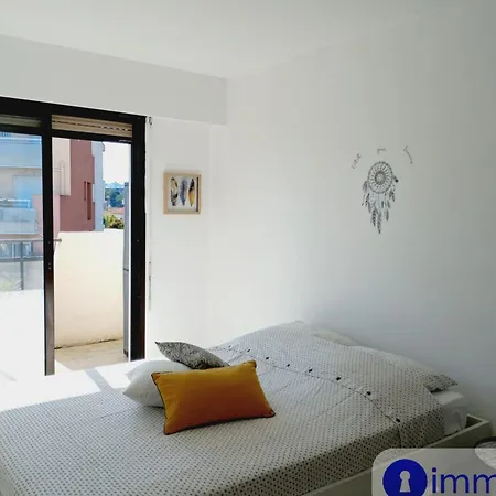 Air-Conditioned Apartment With Park And Swimming Pool A Cagnes Exterior photo