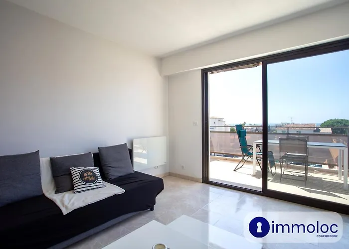 Air-Conditioned Apartment With Park And Swimming Pool A Cagnes