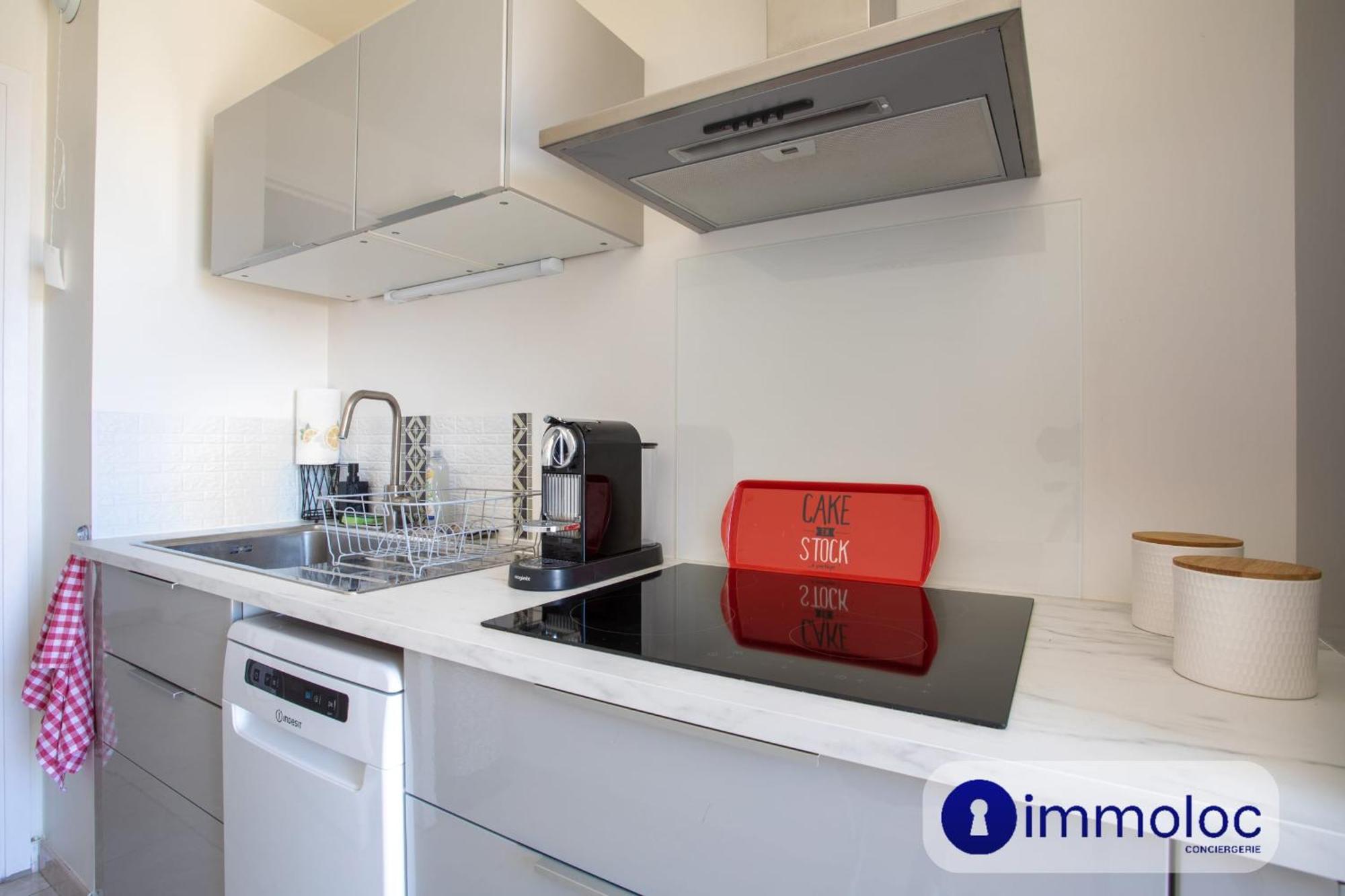 Air-conditioned With Park And Swimming Pool A Apartment *