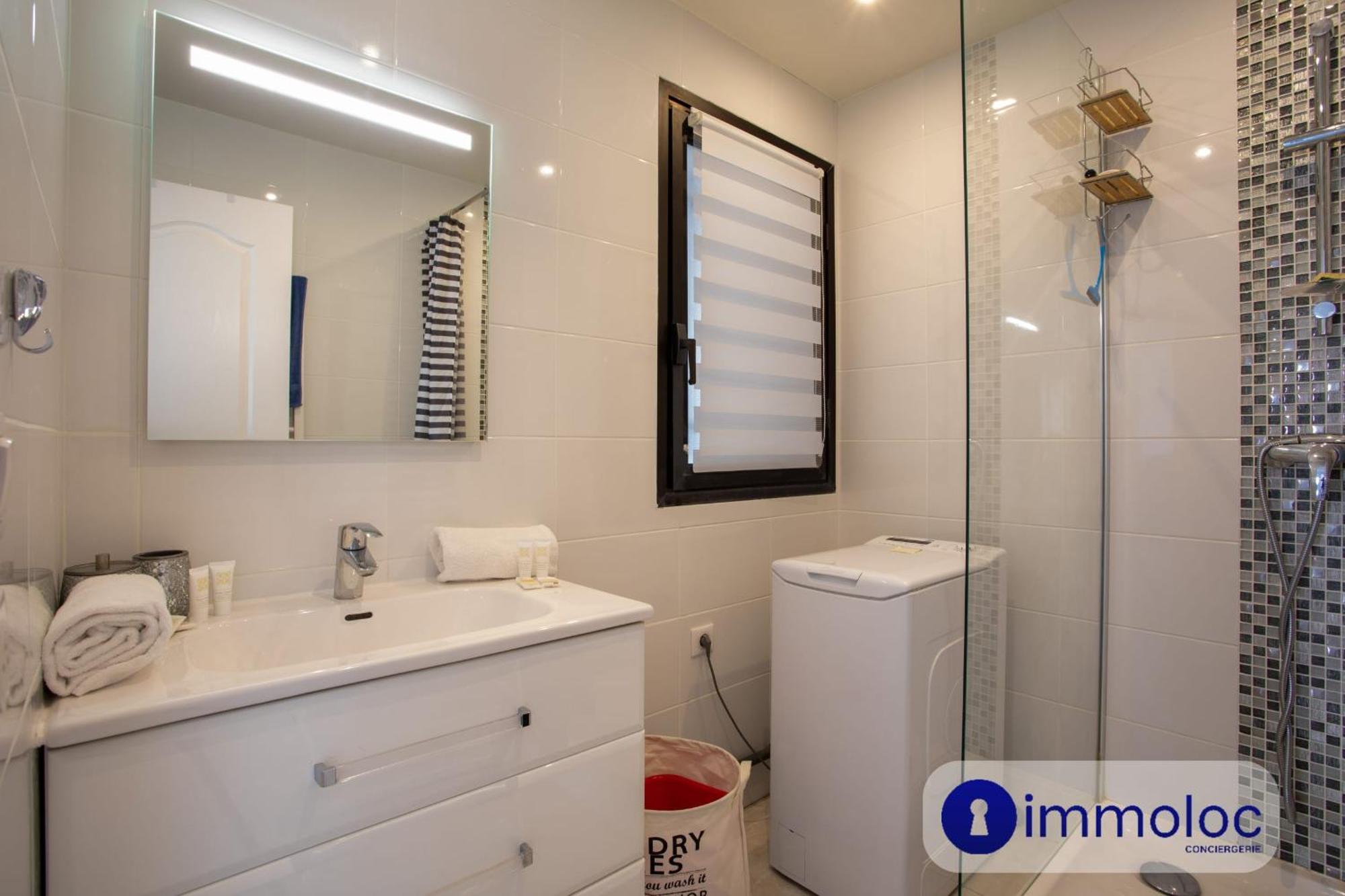 Air-conditioned With Park And Swimming Pool A Cagnes-sur-Mer