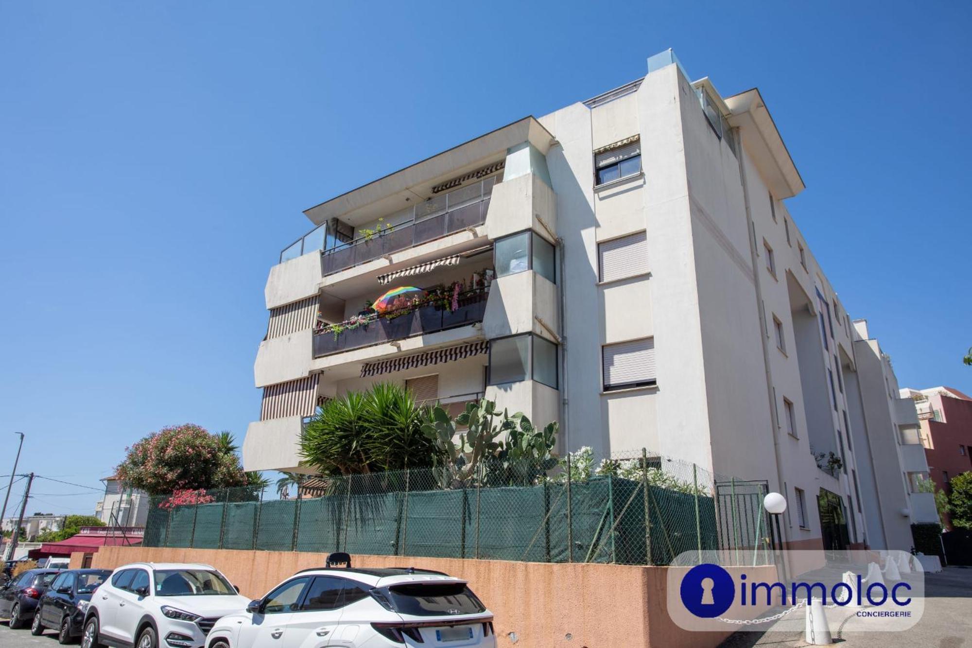 Air-conditioned With Park And Swimming Pool A Apartment *