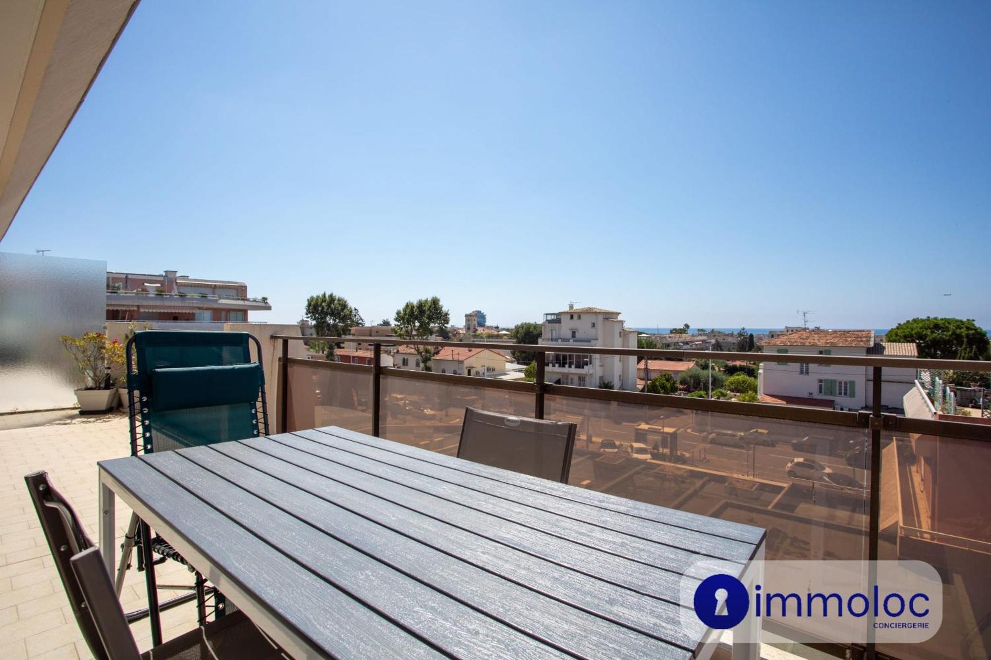 Air-conditioned With Park And Swimming Pool A Apartment *